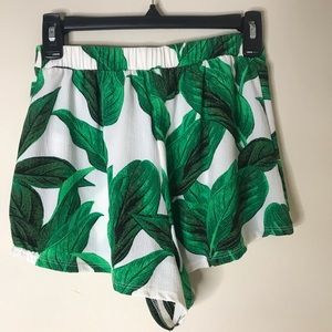 Show me your mumu  Martine short palm design. Sz S